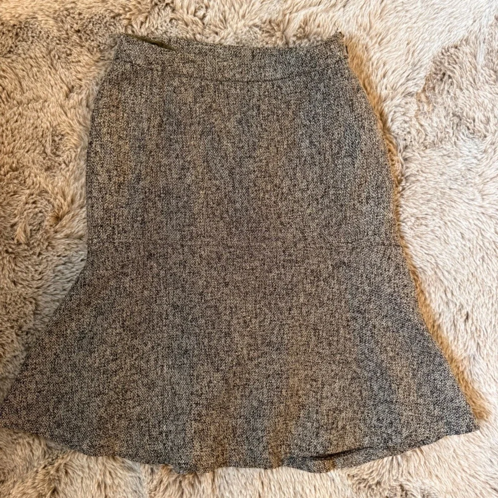 Bloomingdale's Black and Gray Midi Skirt - Picture 3 of 4